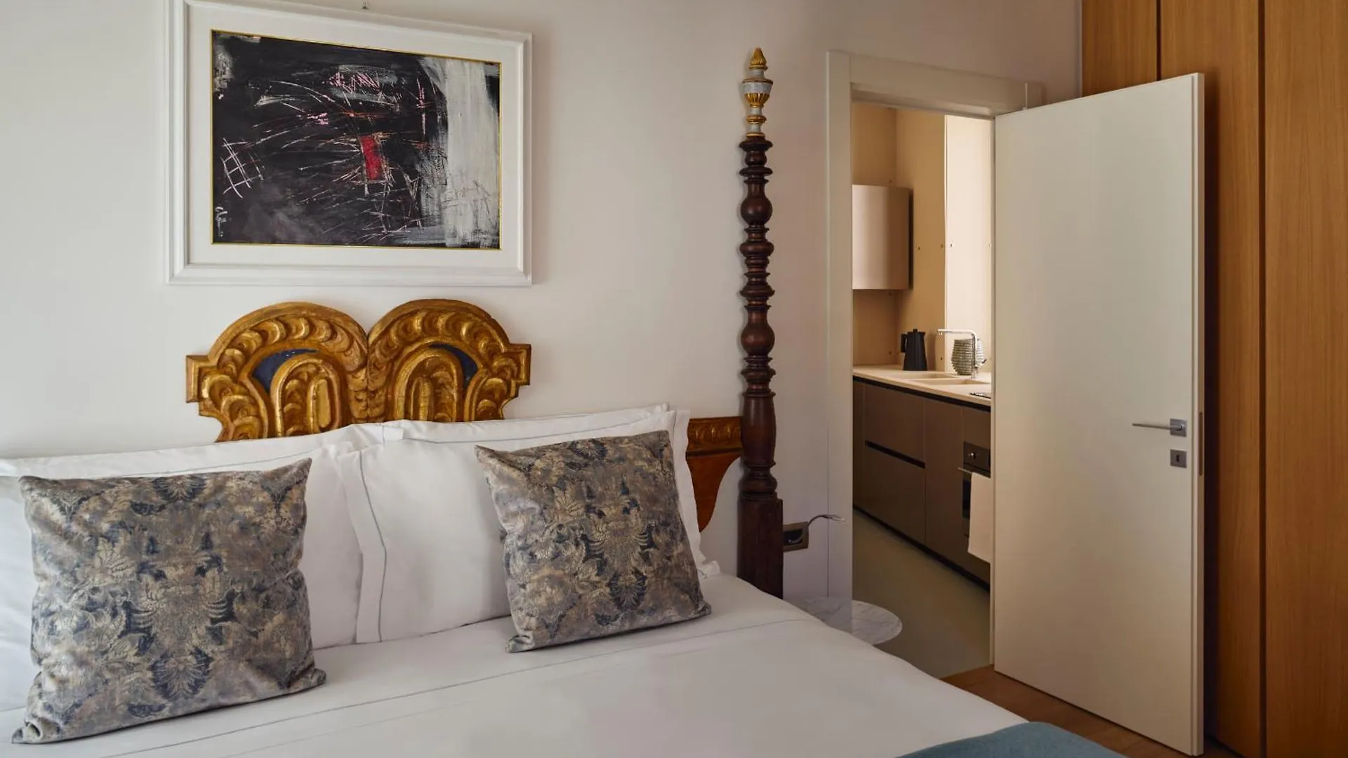 Aparthotel Palazzo Delle Pietre - Luxury Apartments Rome