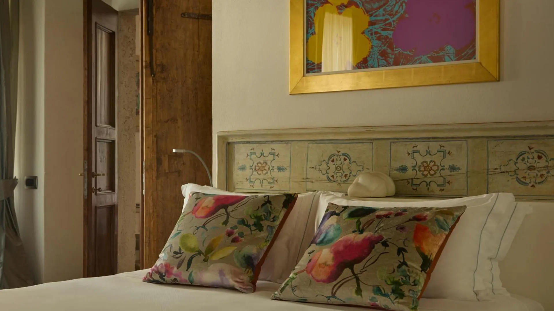 ***** Aparthotel Palazzo Delle Pietre - Luxury Apartments Rome Italy