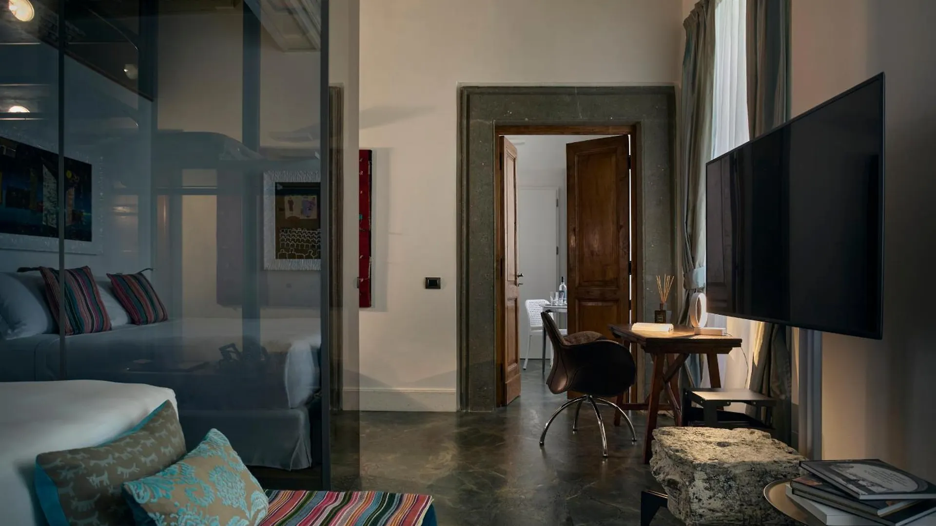 ***** Aparthotel Palazzo Delle Pietre - Luxury Apartments Rome Italy