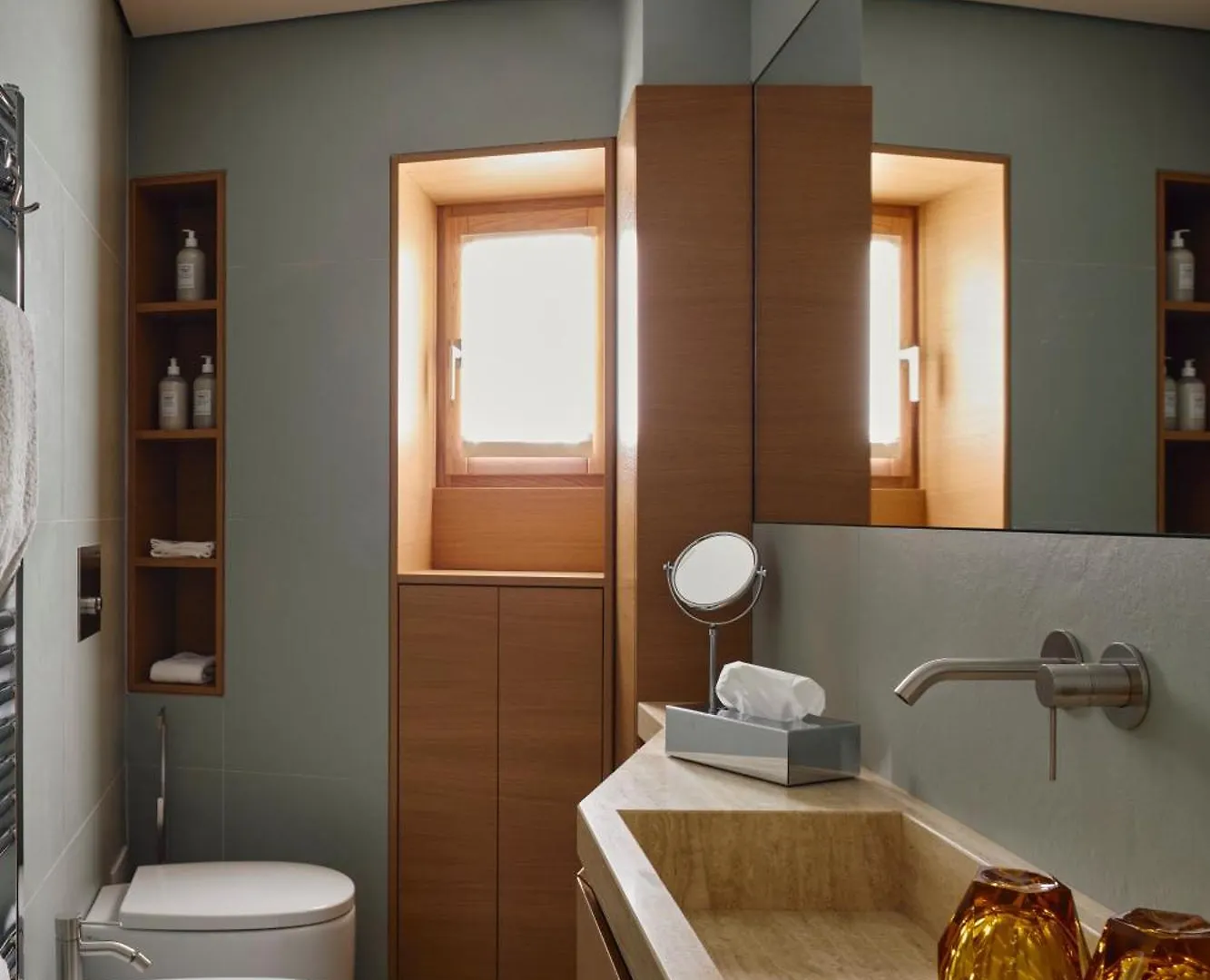 ***** Aparthotel Palazzo Delle Pietre - Luxury Apartments Rome Italy