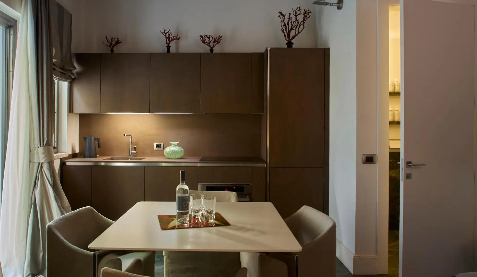 Palazzo Delle Pietre - Luxury Apartments Rome Italy