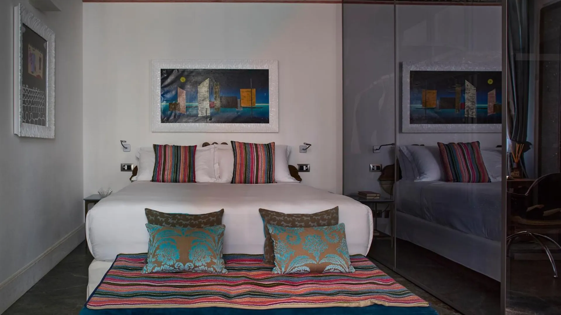 Palazzo Delle Pietre - Luxury Apartments Rome 5*,