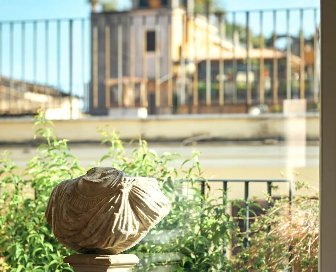 Palazzo Delle Pietre - Luxury Apartments Roma 5*,