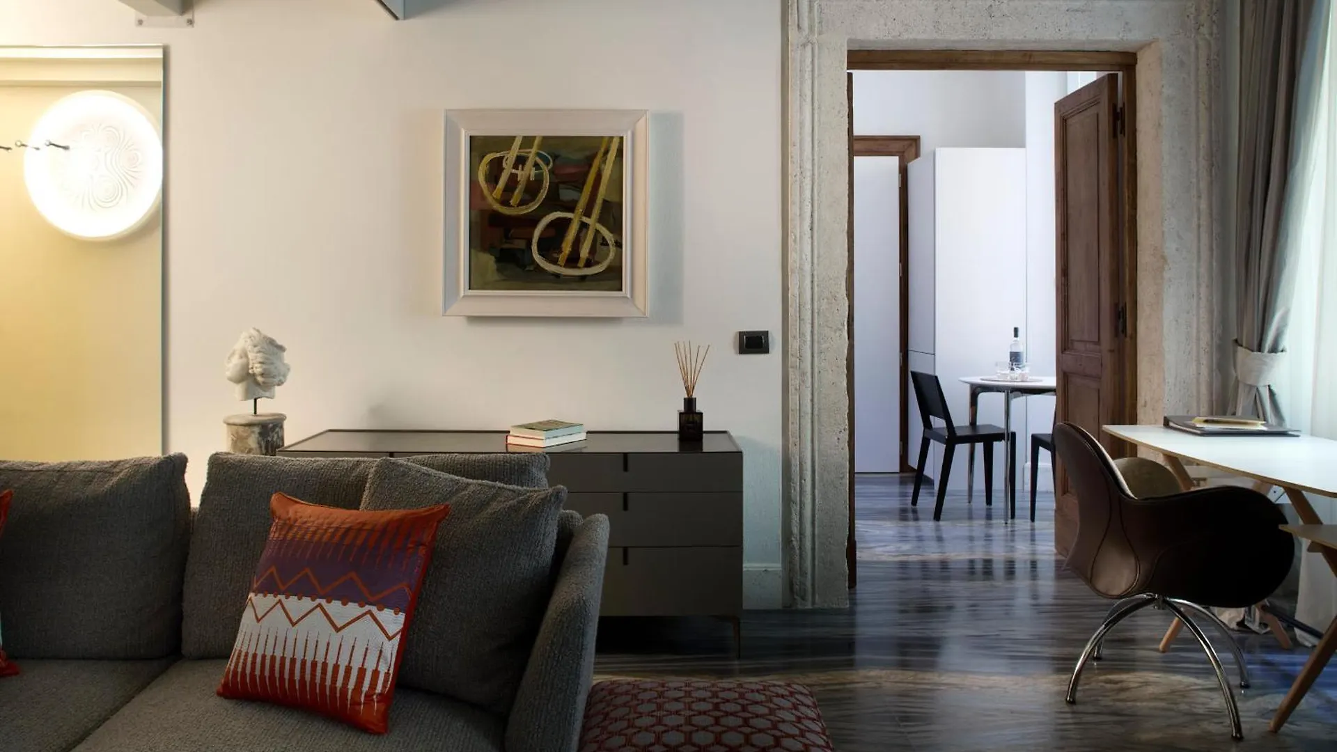 Apartahotel Palazzo Delle Pietre - Luxury Apartments Roma