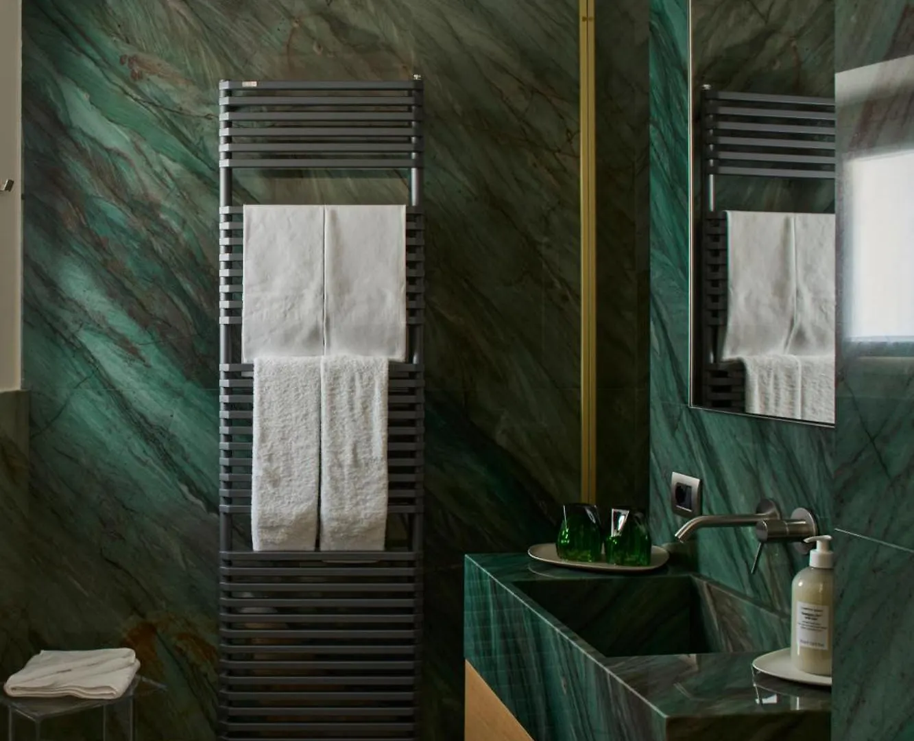 Apartahotel Palazzo Delle Pietre - Luxury Apartments Roma