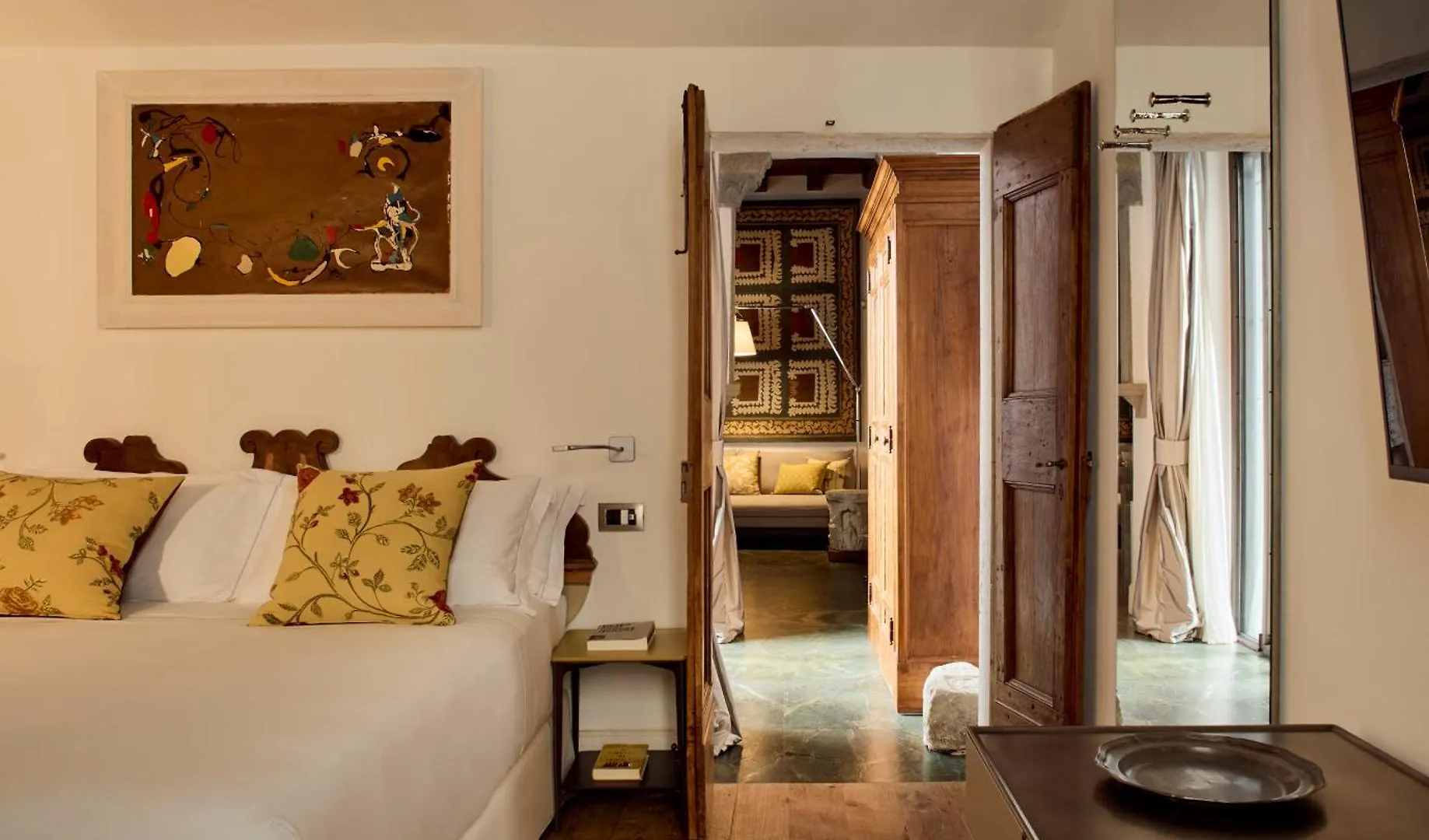 Palazzo Delle Pietre - Luxury Apartments Roma Italia
