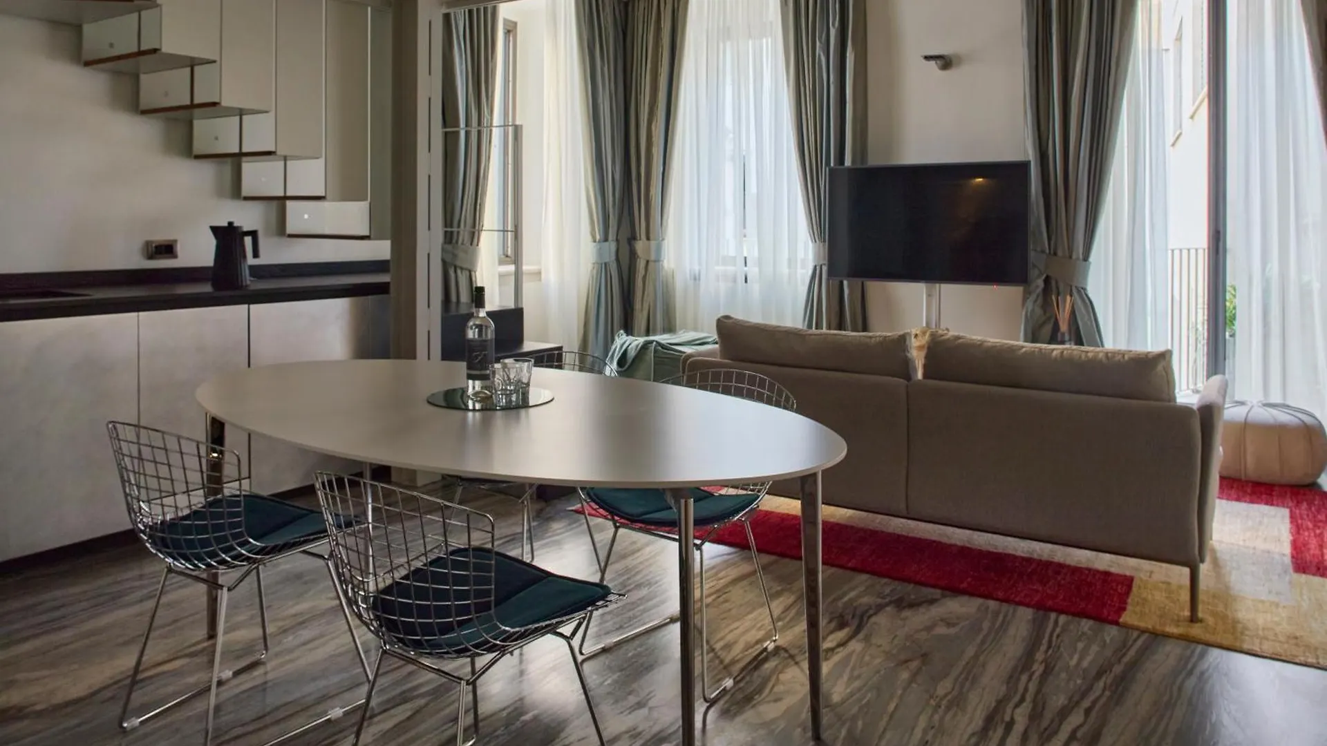 Palazzo Delle Pietre - Luxury Apartments Roma